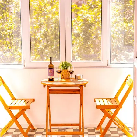 Vantage Historic Center Apartment