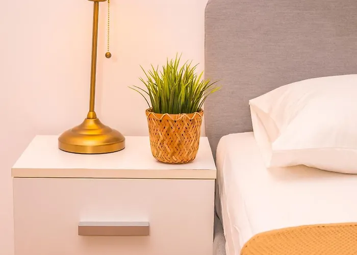 Vantage Historic Center *